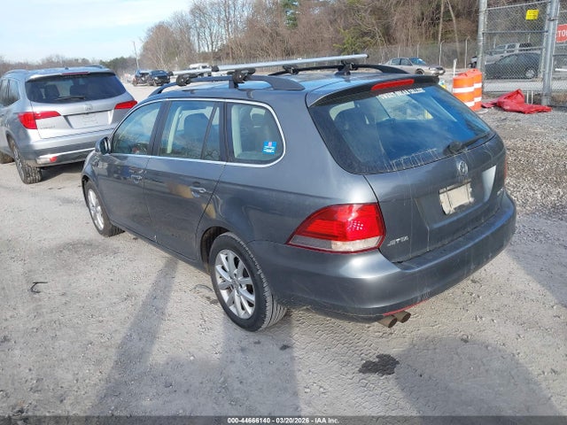 44666140 :رقم المزاد ، 3VWPP7AJ7CM665552 vin ، 2012 Volkswagen Jetta Sportwagen 2.5l Se مزاد بيع