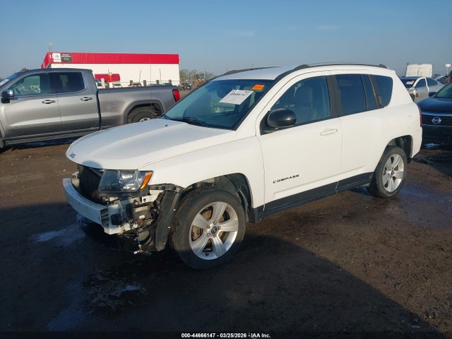 2016 Jeep Compass Sport მანქანა იყიდება აუქციონზე, vin: 1C4NJCBA9GD743141, აუქციონის ნომერი: 44666147