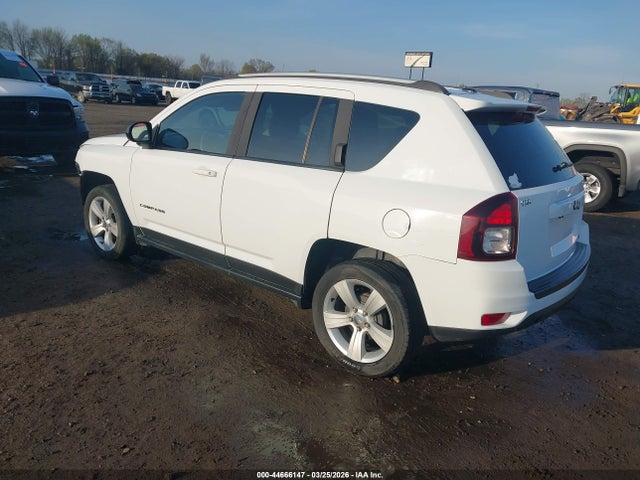 2016 Jeep Compass Sport მანქანა იყიდება აუქციონზე, vin: 1C4NJCBA9GD743141, აუქციონის ნომერი: 44666147