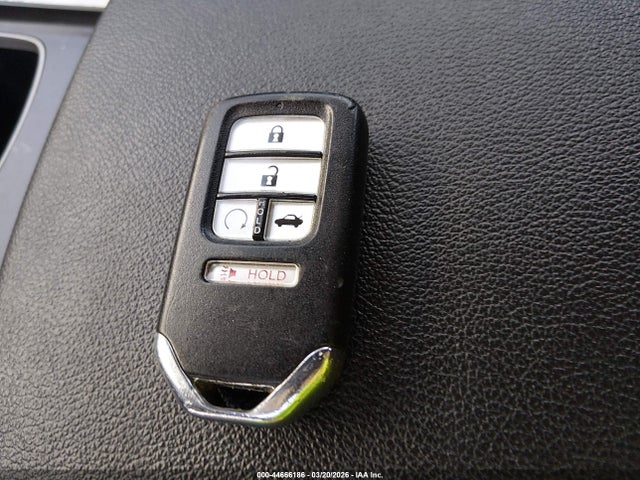 44666186 :رقم المزاد ، 1HGCV1F49KA060596 vin ، 2019 Honda Accord Ex مزاد بيع