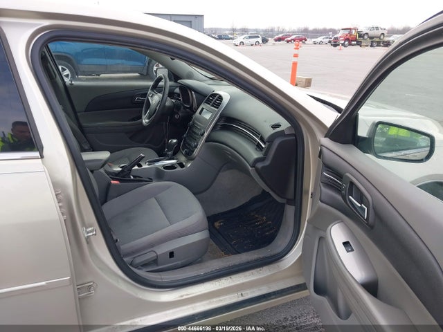 2015 Chevrolet Malibu Ls მანქანა იყიდება აუქციონზე, vin: 1G11B5SL1FF147123, აუქციონის ნომერი: 44666198