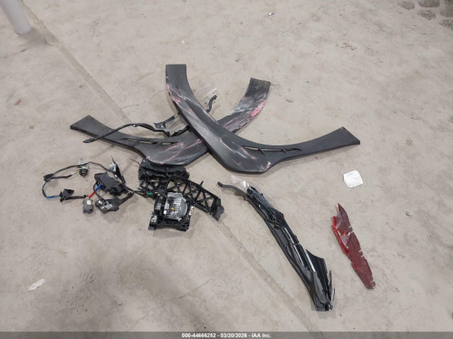 44666252 :رقم المزاد ، JF2GUHDC9S8258271 vin ، 2025 Subaru Crosstrek Premium مزاد بيع