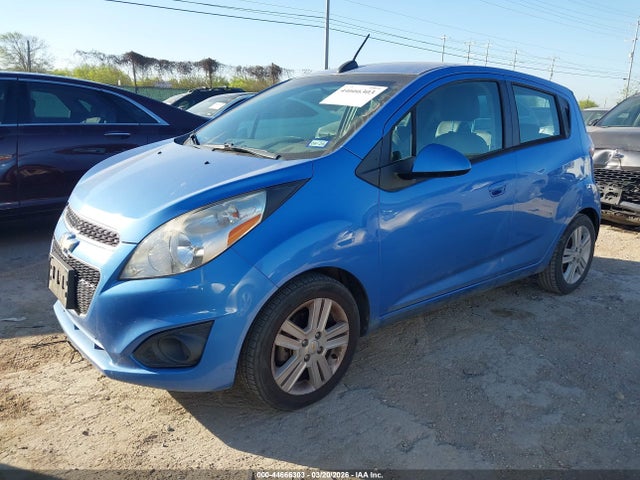 Chevrolet Spark 1lt Cvt 2015 KL8CD6S91FC730578 Image 2