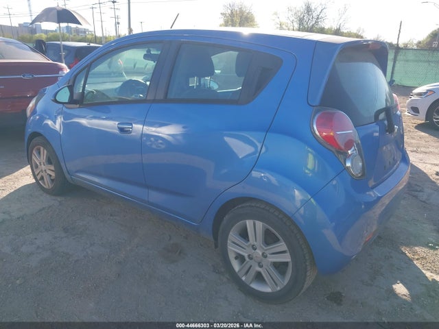 Chevrolet Spark 1lt Cvt 2015 KL8CD6S91FC730578 Image 3