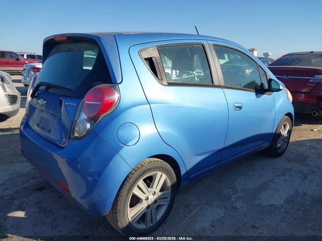 Chevrolet Spark 1lt Cvt 2015 KL8CD6S91FC730578 Image 4
