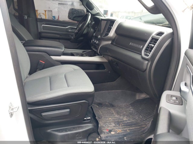 Продажа на аукционе авто 2022 Ram 1500 Big Horn  4x4 6'4 Box, vin: 1C6SRFMT3NN267124, номер лота: 44666327