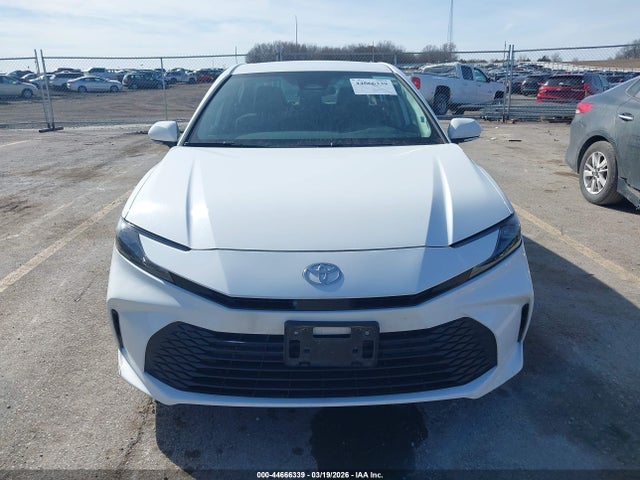 Продаж на аукціоні авто 2025 Toyota Camry Le, vin: 4T1DAACK9SU127743, номер лоту: 44666339