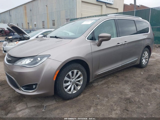 Aukcja sprzedaży 2018 Chrysler Pacifica Touring L, vin: 2C4RC1BG6JR295210, numer aukcji: 44666374