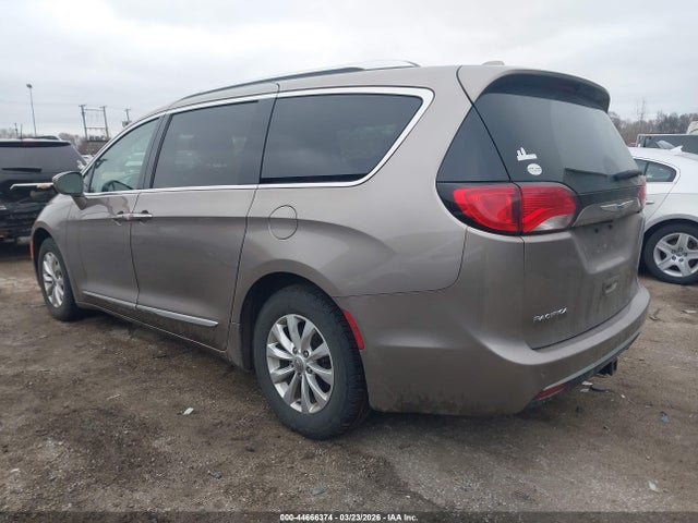 Aukcja sprzedaży 2018 Chrysler Pacifica Touring L, vin: 2C4RC1BG6JR295210, numer aukcji: 44666374