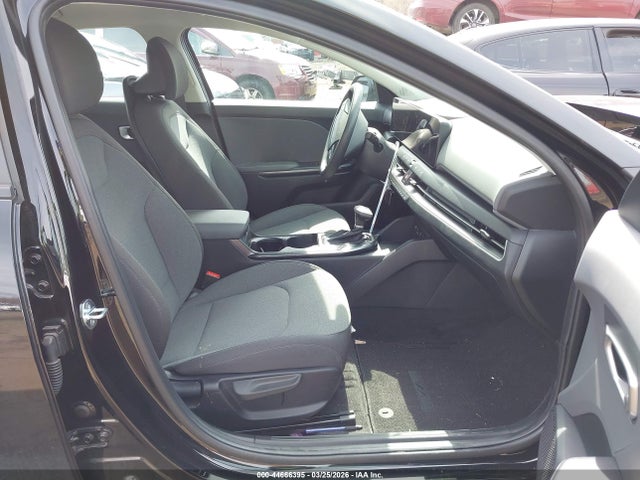 2025 Kia K4 Lxs მანქანა იყიდება აუქციონზე, vin: 3KPFT4DE2SE026141, აუქციონის ნომერი: 44666395