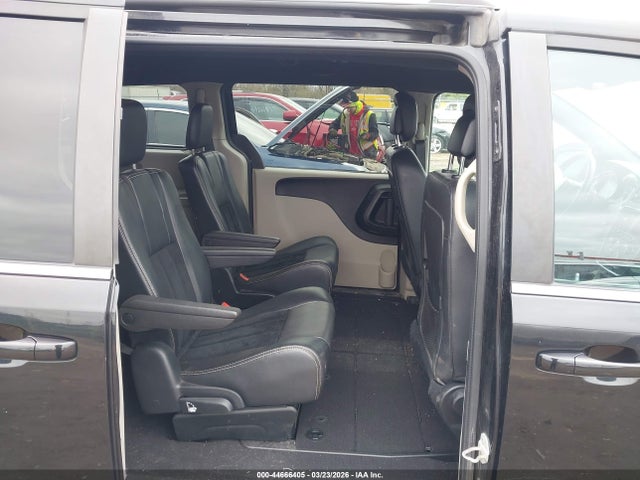 Продаж на аукціоні авто 2018 Dodge Grand Caravan Sxt, vin: 2C4RDGCG2JR207249, номер лоту: 44666405