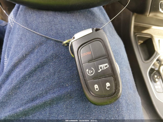 2019 Jeep Cherokee Limited Fwd მანქანა იყიდება აუქციონზე, vin: 1C4PJLDB2KD488372, აუქციონის ნომერი: 44666406