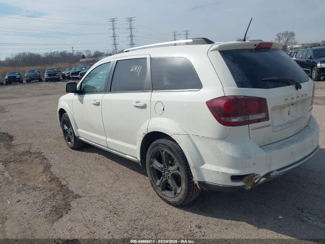 Dodge Journey Crossroad 2020 3C4PDCGB3LT270083 Image 3