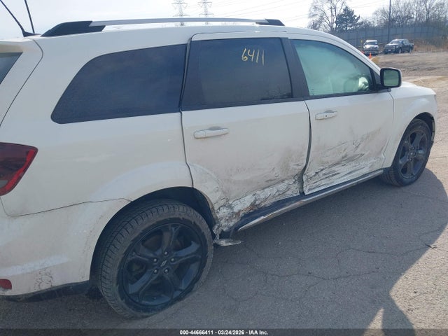 Dodge Journey Crossroad 2020 3C4PDCGB3LT270083 Image 6