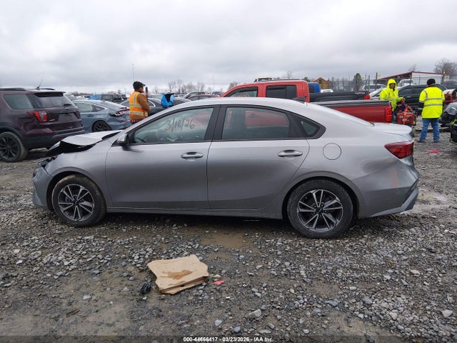2023 Kia Forte Lxs მანქანა იყიდება აუქციონზე, vin: 3KPF24AD3PE547519, აუქციონის ნომერი: 44666417