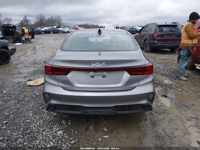 2023 Kia Forte Lxs მანქანა იყიდება აუქციონზე, vin: 3KPF24AD3PE547519, აუქციონის ნომერი: 44666417