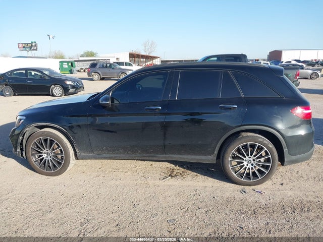 44666437 :رقم المزاد ، WDC0G4JB1JV100738 vin ، 2018 Mercedes-benz Glc 300 مزاد بيع