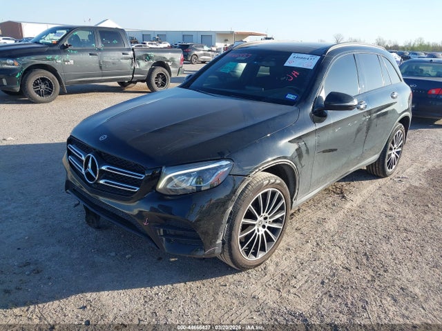 44666437 :رقم المزاد ، WDC0G4JB1JV100738 vin ، 2018 Mercedes-benz Glc 300 مزاد بيع