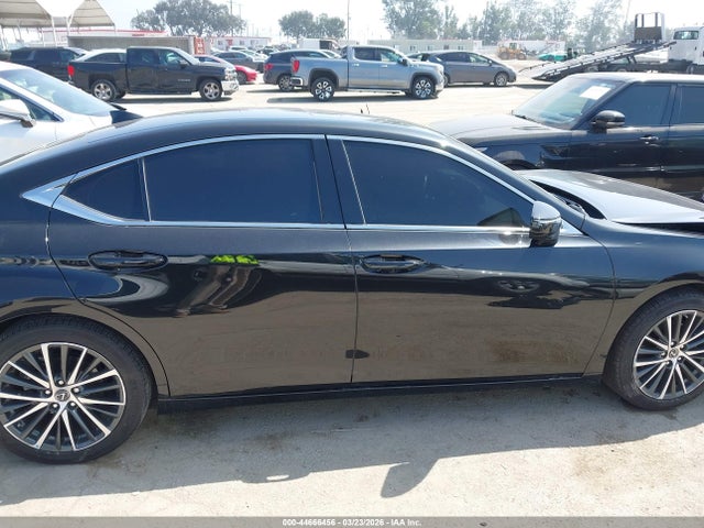 44666456 :رقم المزاد ، 58ADA1C17RU040272 vin ، 2024 Lexus Es 300h مزاد بيع