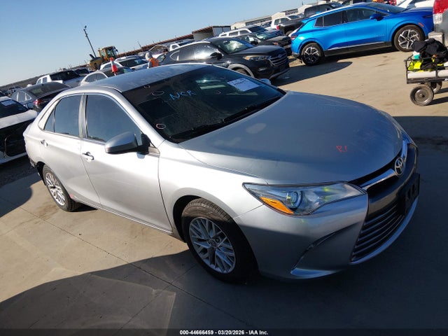 44666459 :رقم المزاد ، 4T4BF1FK7GR547213 vin ، 2016 Toyota Camry Le مزاد بيع
