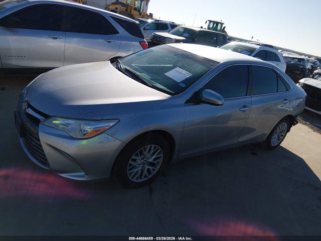 44666459 :رقم المزاد ، 4T4BF1FK7GR547213 vin ، 2016 Toyota Camry Le مزاد بيع