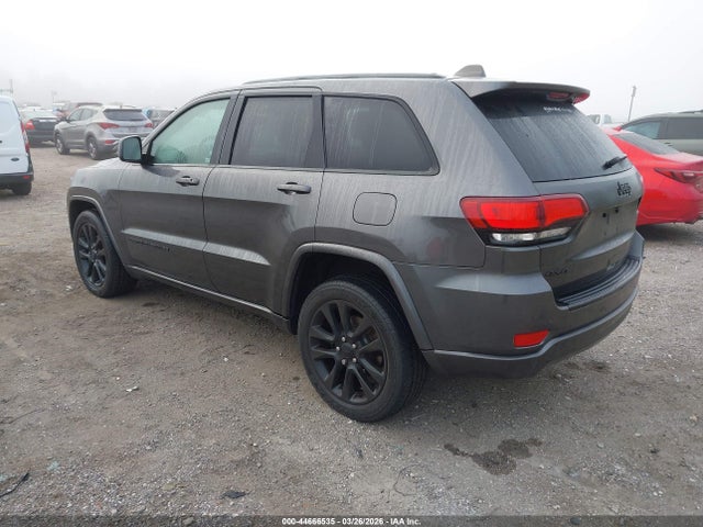 2017 JEEP GRAND CHEROKEE 1C4RJFAG5HC787847 Photo 2