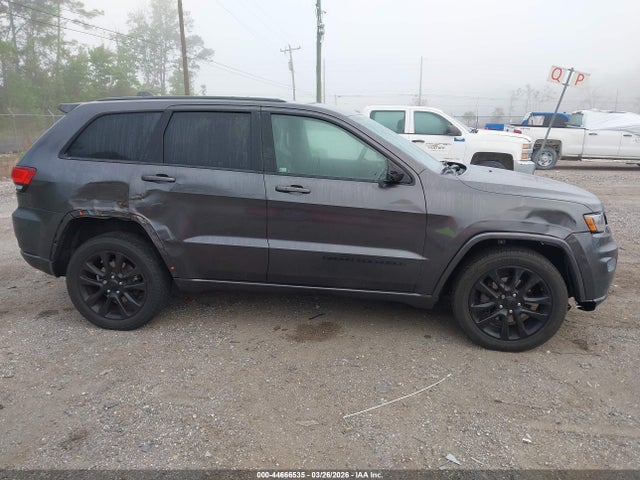 2017 JEEP GRAND CHEROKEE 1C4RJFAG5HC787847 Photo 5