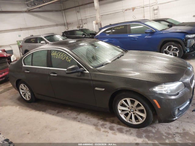 44666542 :رقم المزاد ، WBA5A7C56FG142966 vin ، 2015 Bmw 528i Xdrive مزاد بيع