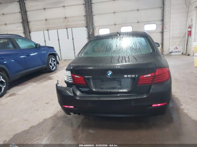 44666542 :رقم المزاد ، WBA5A7C56FG142966 vin ، 2015 Bmw 528i Xdrive مزاد بيع
