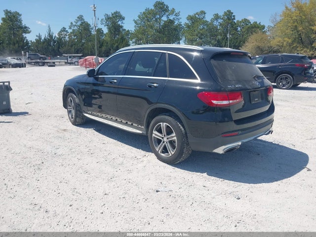 2017 MERCEDES-BENZ GLC 300 WDC0G4JB6HF200080 Photo 2