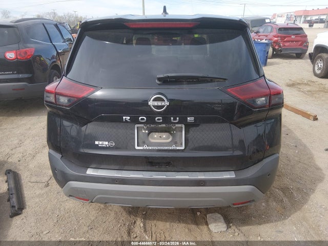 5N1BT3AA2PC753719 Nissan Rogue S Fwd