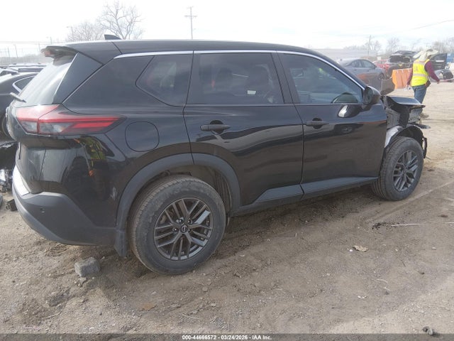 5N1BT3AA2PC753719 Nissan Rogue S Fwd