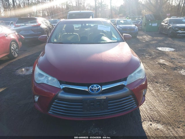 2015 Toyota Camry Hybrid Le მანქანა იყიდება აუქციონზე, vin: 4T1BD1FK0FU160694, აუქციონის ნომერი: 44666635