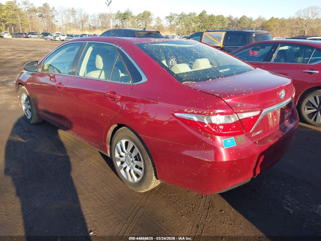 2015 Toyota Camry Hybrid Le მანქანა იყიდება აუქციონზე, vin: 4T1BD1FK0FU160694, აუქციონის ნომერი: 44666635