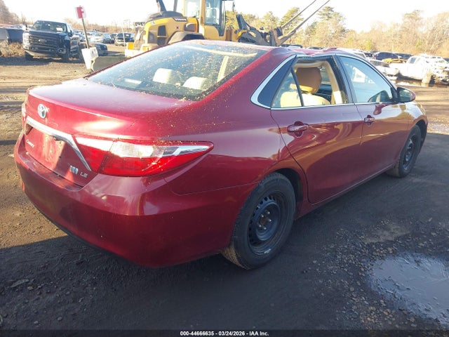 2015 Toyota Camry Hybrid Le მანქანა იყიდება აუქციონზე, vin: 4T1BD1FK0FU160694, აუქციონის ნომერი: 44666635
