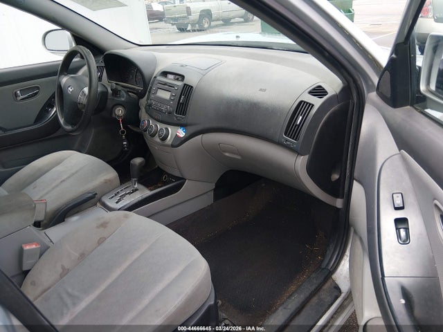 2010 HYUNDAI ELANTRA KMHDU4AD6AU072101 Photo 4