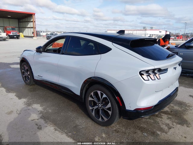 2021 FORD MUSTANG MACH-E 3FMTK3SU8MMA03249 Photo 2