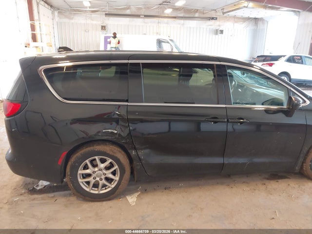 Продаж на аукціоні авто 2017 Chrysler Pacifica Touring, vin: 2C4RC1DG7HR517552, номер лоту: 44666709