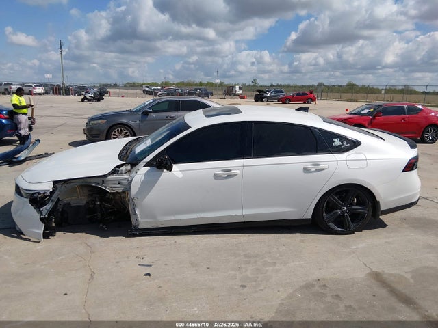 1HGCY2F77PA070705 Honda Accord Hybrid Sport-l