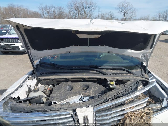 Продажа на аукционе авто 2018 Lincoln Mkc Reserve, vin: 5LMCJ3D91JUL21858, номер лота: 44666720