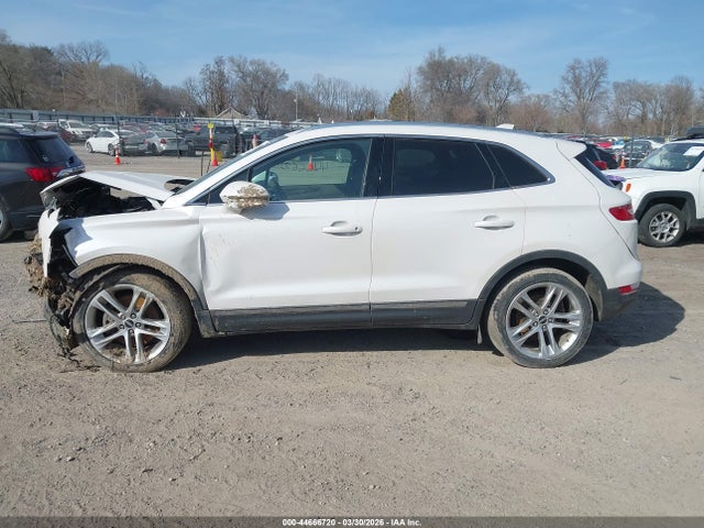 Продажа на аукционе авто 2018 Lincoln Mkc Reserve, vin: 5LMCJ3D91JUL21858, номер лота: 44666720