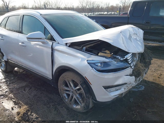 Продажа на аукционе авто 2018 Lincoln Mkc Reserve, vin: 5LMCJ3D91JUL21858, номер лота: 44666720
