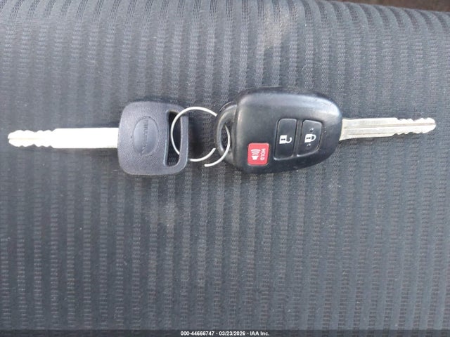 2014 Toyota Rav4 Le მანქანა იყიდება აუქციონზე, vin: JTMZFREV2EJ018970, აუქციონის ნომერი: 44666747