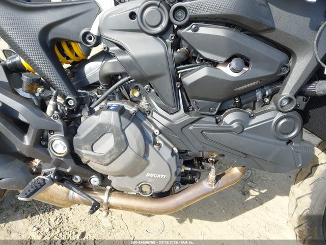 Ducati Monster 2025 ZDMMAMDT4SB010391 Image 8
