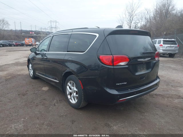 Aukcja sprzedaży 2017 Chrysler Pacifica Touring-l Plus, vin: 2C4RC1EG9HR611527, numer aukcji: 44666770