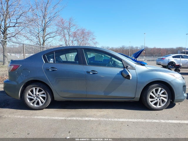 2013 Mazda Mazda3 I Grand Touring მანქანა იყიდება აუქციონზე, vin: JM1BL1WP1D1772551, აუქციონის ნომერი: 44666781