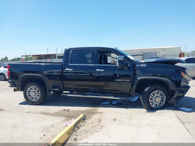 44666806 :رقم المزاد ، 2GC4YREY3N1223075 vin ، 2022 Chevrolet Silverado 2500hd 4wd  Standard Bed High Country مزاد بيع