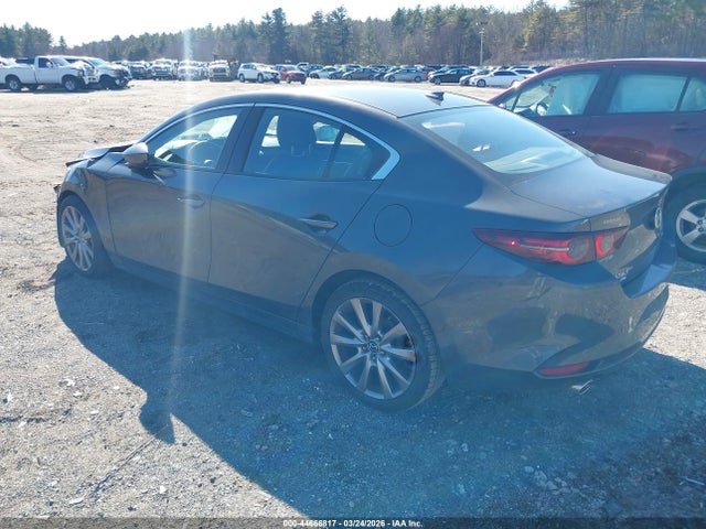 Продажа на аукционе авто 2019 Mazda Mazda3 Premium Package, vin: JM1BPBEM0K1123600, номер лота: 44666817