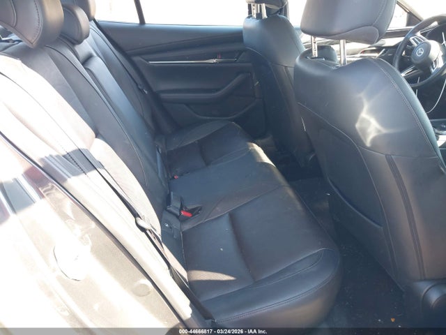 Продажа на аукционе авто 2019 Mazda Mazda3 Premium Package, vin: JM1BPBEM0K1123600, номер лота: 44666817