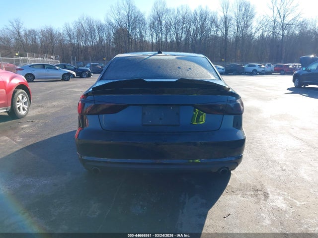 44666861 :رقم المزاد ، WAUBFGFFXF1011812 vin ، 2015 Audi A3 2.0t Premium مزاد بيع